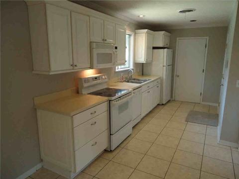 804 Briarwood Dr, Jackson, MS 39211 photo 13