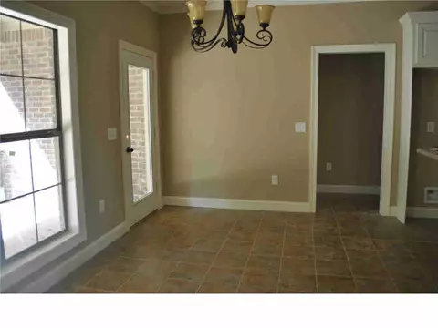 124 Marion Dr, Clinton, MS 39056 photo 3