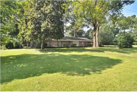 5703 Clubview Dr, Jackson, MS 39211 photo 3