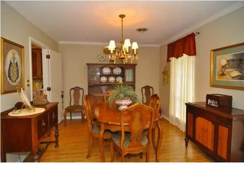 5703 Clubview Dr, Jackson, MS 39211 photo 17