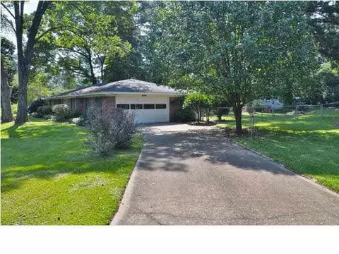 5703 Clubview Dr, Jackson, MS 39211 photo 5