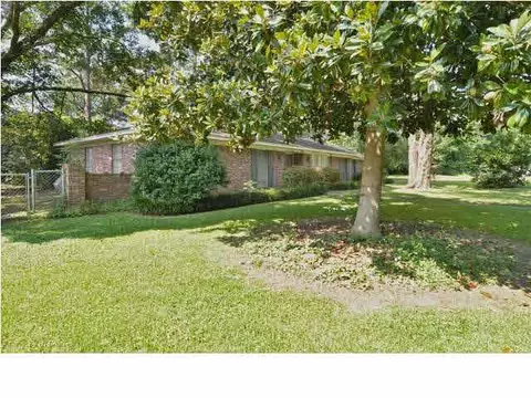 5703 Clubview Dr, Jackson, MS 39211 photo 4