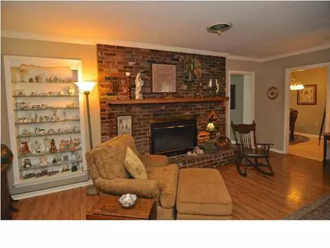 5703 Clubview Dr, Jackson, MS 39211 photo 12