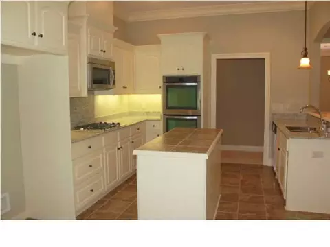 145 Ashley Park Dr, Byram, MS 39272 photo 9