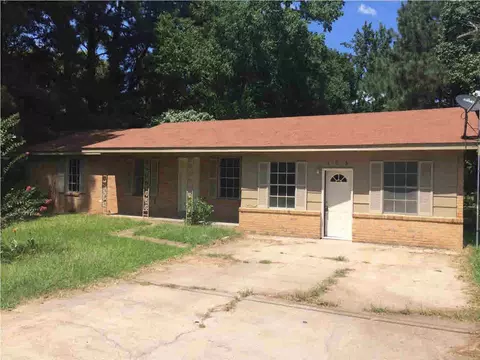 603 1st St, Magee, MS 39111 photo 1