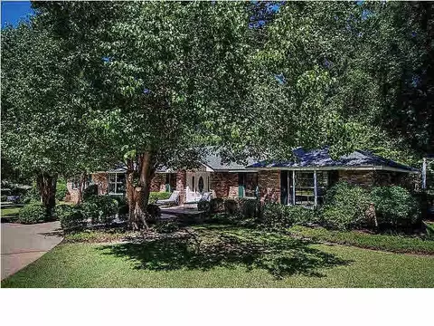 14 Sylwood Pl, Jackson, MS 39209 photo 5