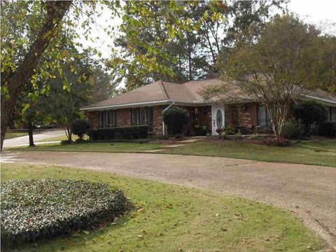 547 Rusk Dr, Brandon, MS 39047 photo 1