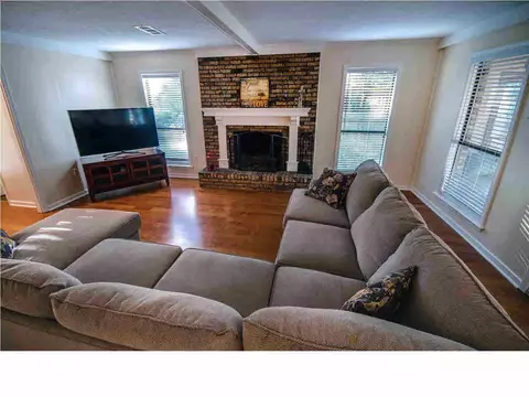 210 Camelia Trl, Brandon, MS 39047 photo 6