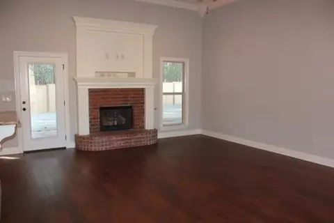 450 Edgewood Xing, Brandon, MS 39042 photo 10