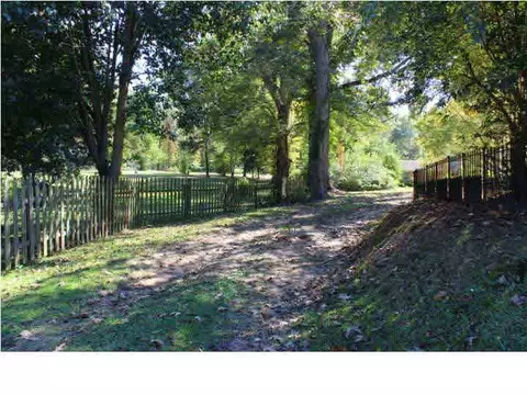 204 Jackson St, Edwards, MS 39066 photo 7