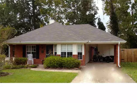 2041 Red Oak Dr, Brandon, MS 39042 photo 1
