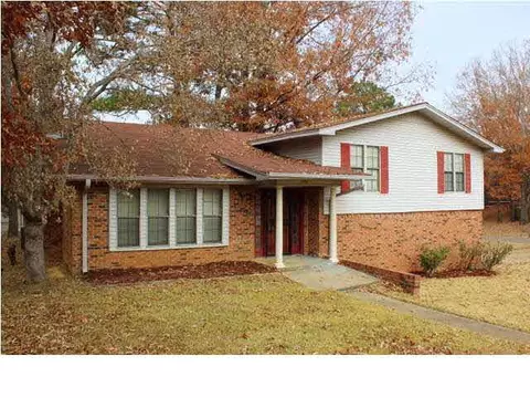 5432 Brookhollow Dr, Jackson, MS 39212 photo 1