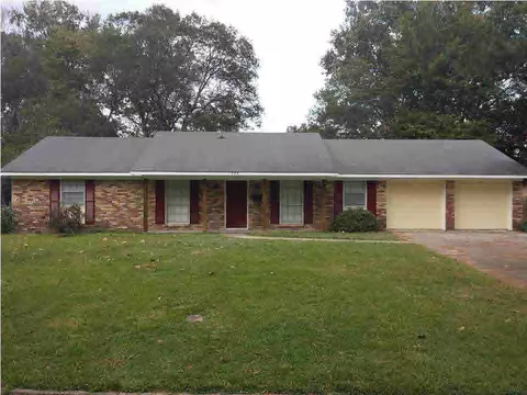 334 Valley Vista Dr, Jackson, MS 39211 photo 1