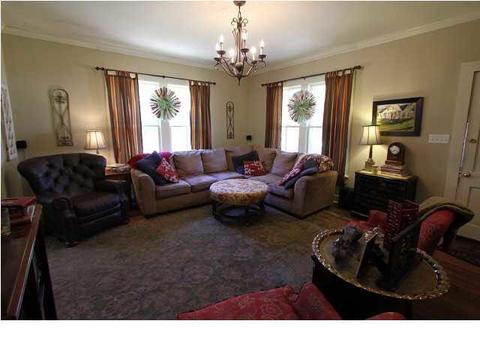 402 E Main St, Clinton, MS 39056 photo 7