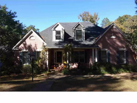 304 Monterey Dr, Clinton, MS 39056 photo 2