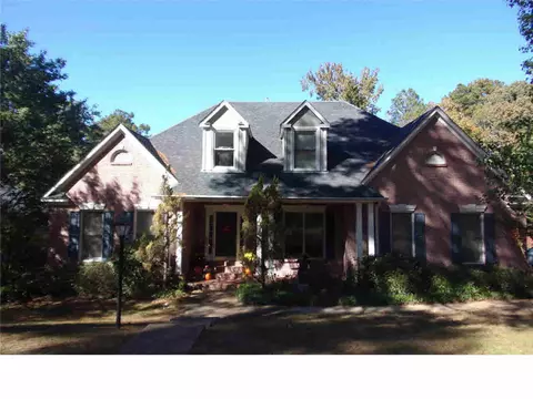 304 Monterey Dr, Clinton, MS 39056 photo 1