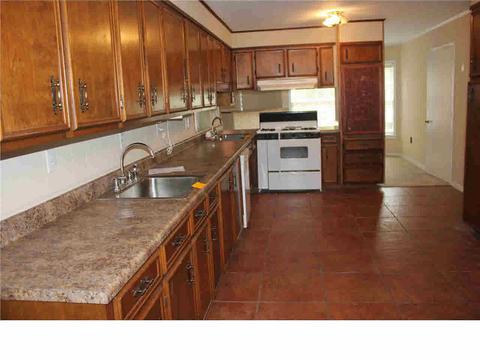 105 Sunset Dr, Forest, MS 39074 photo 3