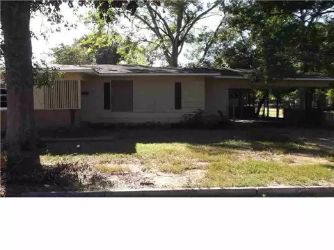 2349 Oakhurst Dr, Jackson, MS 39204 photo 4