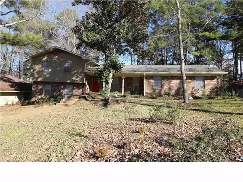 800 Pinehurst Dr, Clinton, MS 39056 photo 1