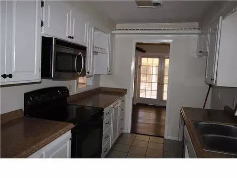 800 Pinehurst Dr, Clinton, MS 39056 photo 4