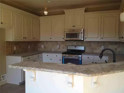 138 Marion Dr, Clinton, MS 39056 photo 5