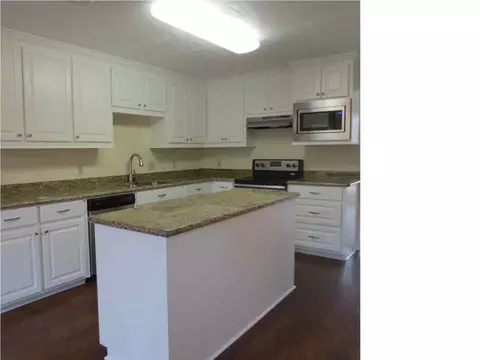 5735 Gladewood Dr, Jackson, MS 39211 photo 4