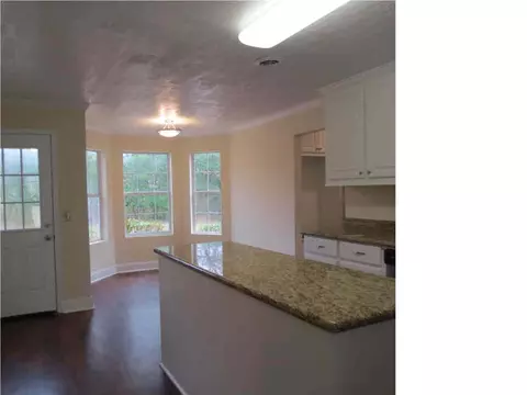 5735 Gladewood Dr, Jackson, MS 39211 photo 3