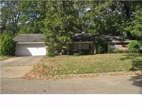 1738 Fairwood Dr, Jackson, MS 39213 photo 1