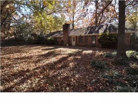 1738 Fairwood Dr, Jackson, MS 39213 photo 3