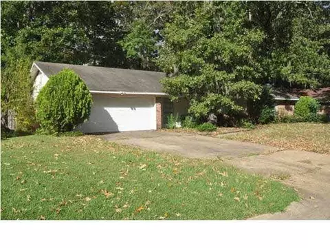 1738 Fairwood Dr, Jackson, MS 39213 photo 2