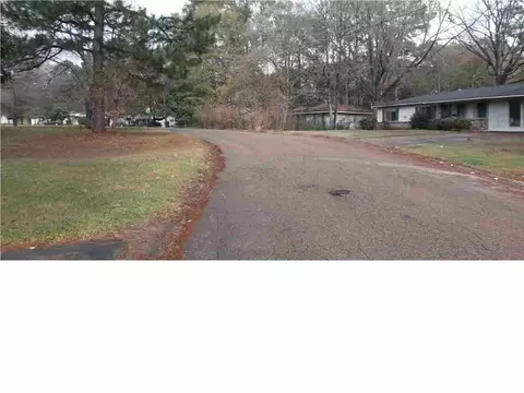 1305 Dianne Dr, Jackson, MS 39204 photo 10