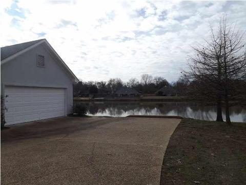 102 Brigham Glen St, Madison, MS 39110 photo 2