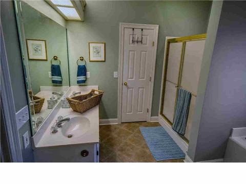 102 Queens Wood, Brandon, MS 39047 photo 14