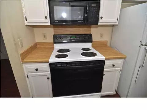 2420 River Oaks Blvd #A, Jackson, MS 39211 photo 3
