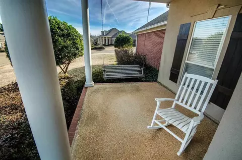326 Providence Dr, Brandon, MS 39042 photo 4
