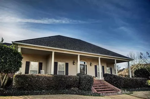 326 Providence Dr, Brandon, MS 39042 photo 2