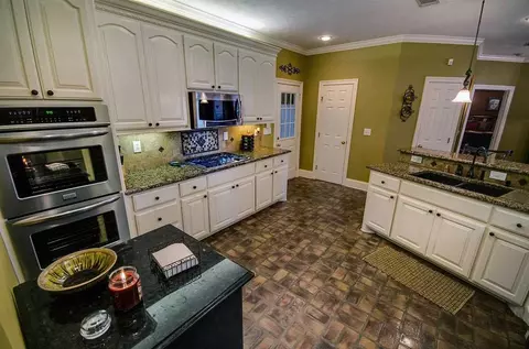 326 Providence Dr, Brandon, MS 39042 photo 29