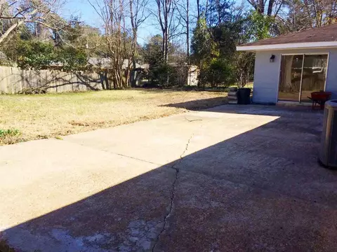 5850 Medallion Dr, Jackson, MS 39211 photo 4