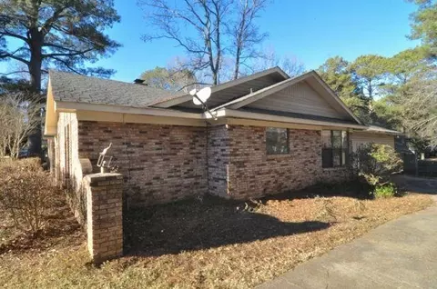 5246 Brookview Dr, Byram, MS 39272 photo 2