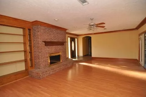 5246 Brookview Dr, Byram, MS 39272 photo 8