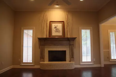 208 Cambridge Dr, Madison, MS 39110 photo 2