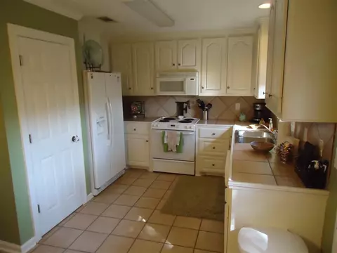 1230 Barnett Bend Dr, Brandon, MS 39047 photo 11