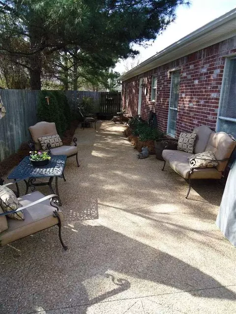 1230 Barnett Bend Dr, Brandon, MS 39047 photo 3