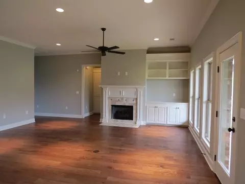 452 Glendale Pl, Brandon, MS 39047 photo 3