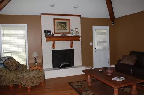 900 Tenby Dr, Brandon, MS 39047 photo 8