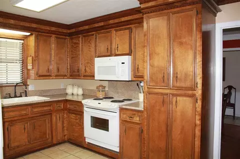 900 Tenby Dr, Brandon, MS 39047 photo 13