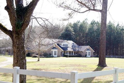 1245 Springwater Ranch Rd, Brandon, MS 39042 photo 1