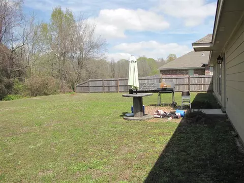 127 Harvey Cir, Canton, MS 39046 photo 17