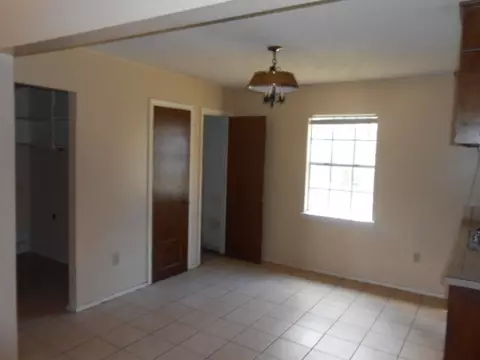 159 Elmwood Pl, Jackson, MS 39212 photo 3