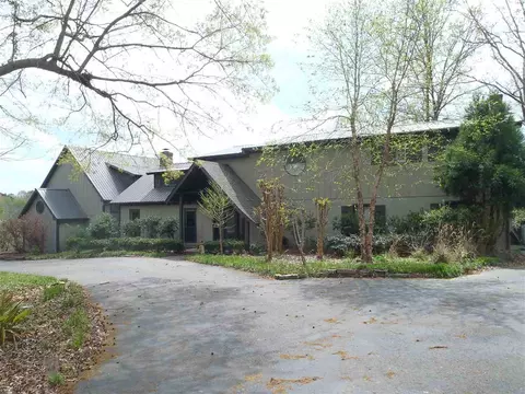 102 Crestview Dr, Brandon, MS 39047 photo 1